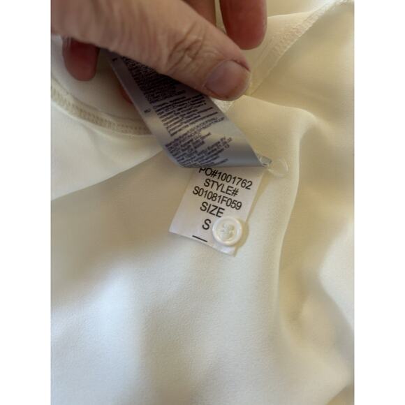 NYDJ Henley Pleat Blouse Small White Casual Business Resort Vacation Spring Top - Picture 10 of 10